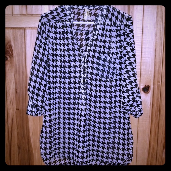 LADIES HOUNDSTOOTH BLOUSE - Picture 1 of 4